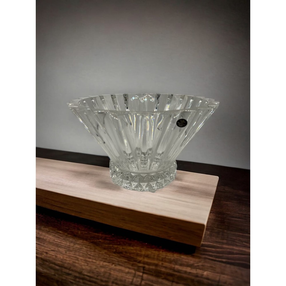 Rosenthal Classic Germany Crystal Blossom set of 2 Bowls 7 1/2 and 10 inches - Picture 3 of 6